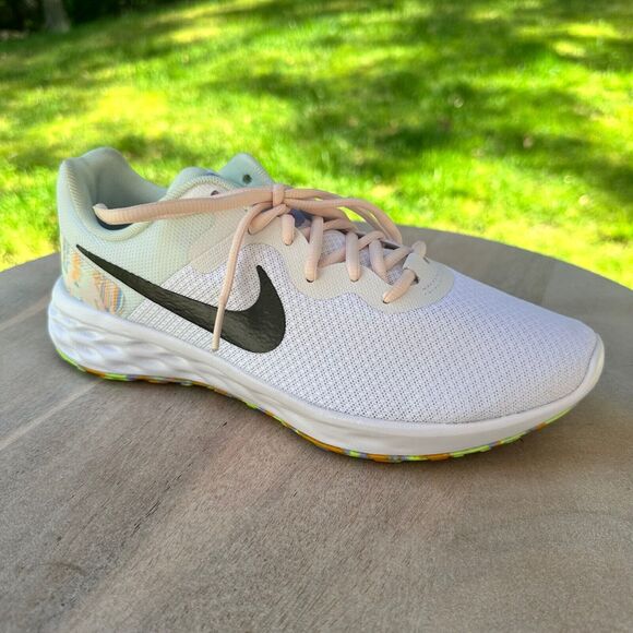 Nike Revolution 6 Next Nature Womens Size 9 Sneaker White D09475-100 New - Picture 1 of 12